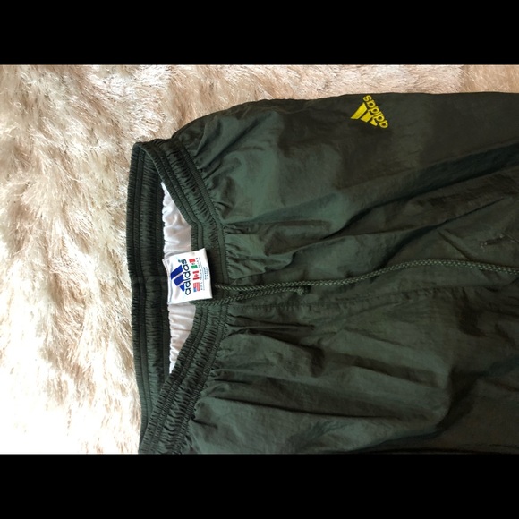 Adidas suit - Picture 6 of 6